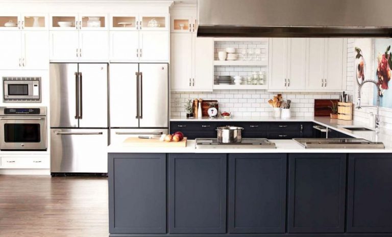 black-and-white-kitchen-1-10-768x466-4281292