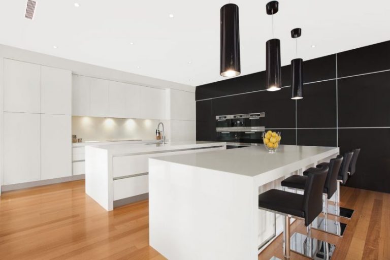 black-and-white-kitchen-15-768x512-2703538