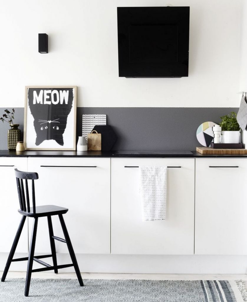 black-and-white-kitchen-18-838x1024-3301040