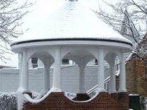 thumbs_awesome-amazing-and-unique-gazebo-in-outdoor-design-ideas-with-cool-white-gazebo-kits-design-with-curve-roof-poles-and-brick-stone-underneath-2684842